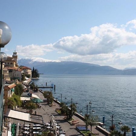 Hotel Diana Gardone Riviera Kültér fotó