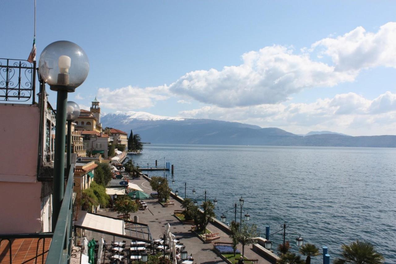 Hotel Diana Gardone Riviera Kültér fotó