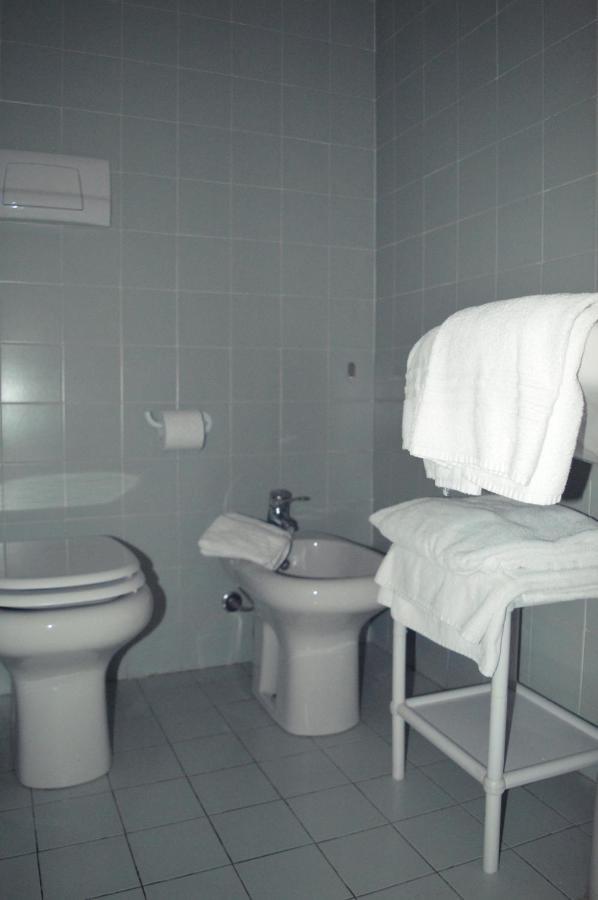 Hotel Diana Gardone Riviera Kültér fotó
