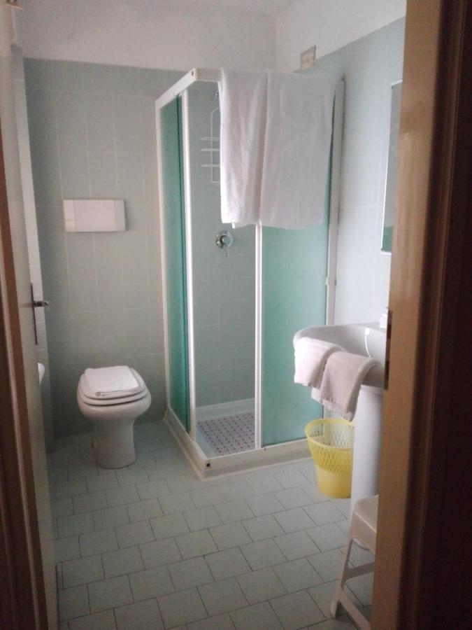 Hotel Diana Gardone Riviera Kültér fotó